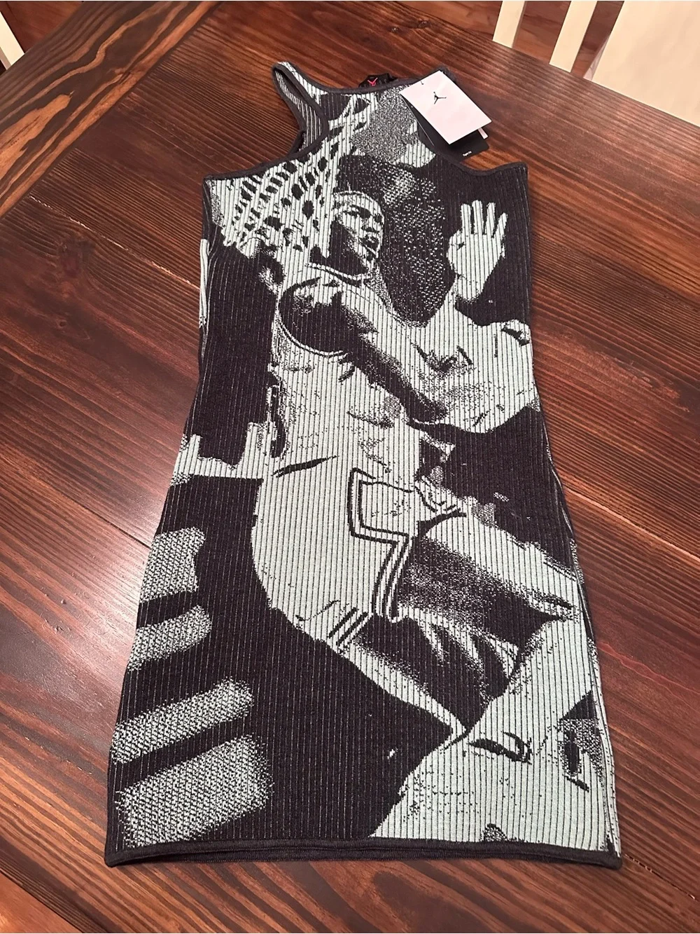 Air Jordan dress size small